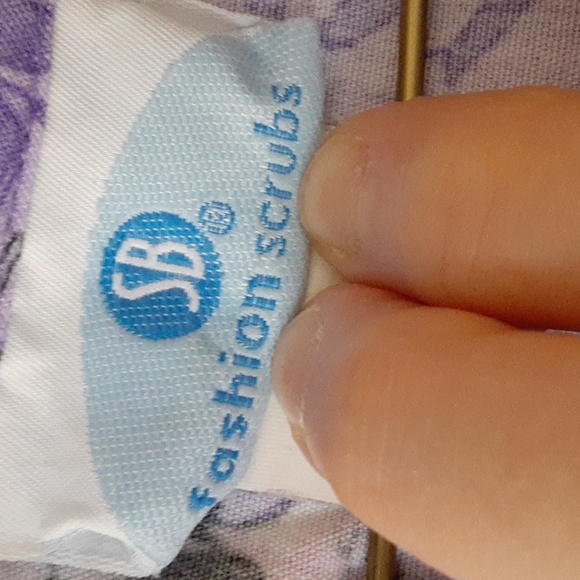 Scrub Top Halloween Print - Picture 2 of 4